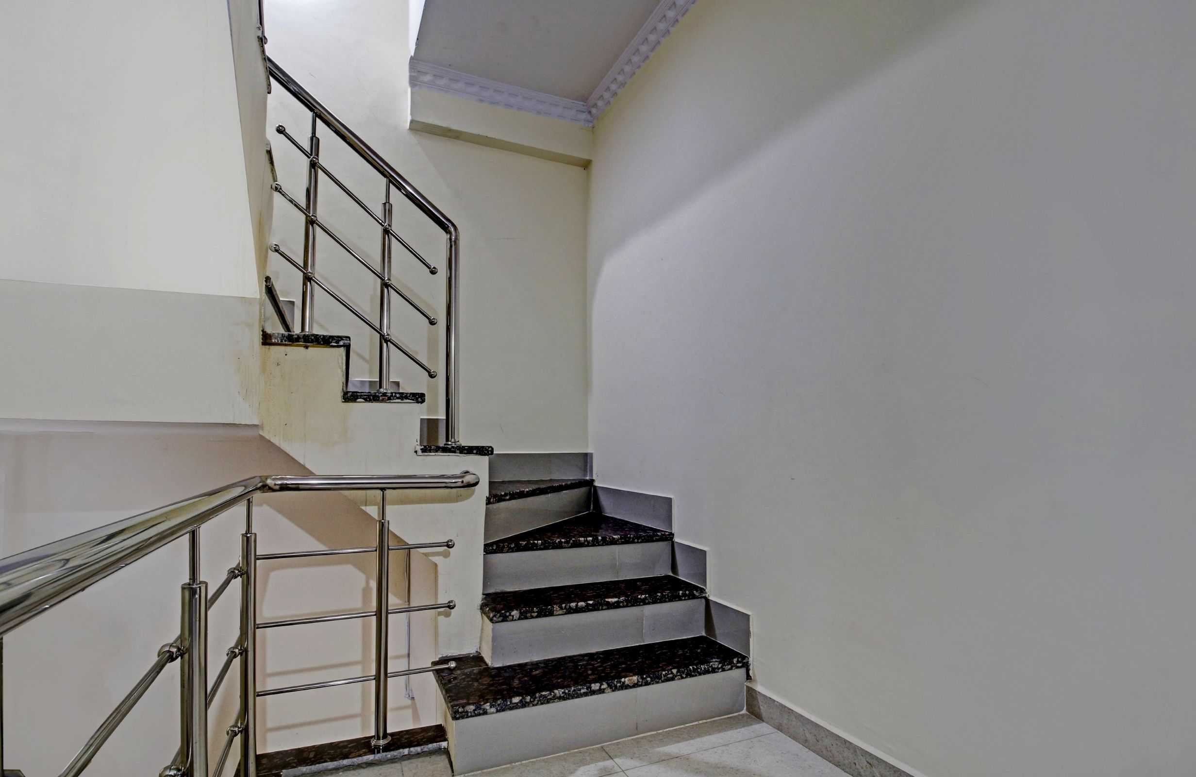OYO Flagship 93558 Hotel Mahi, Bhopal 2