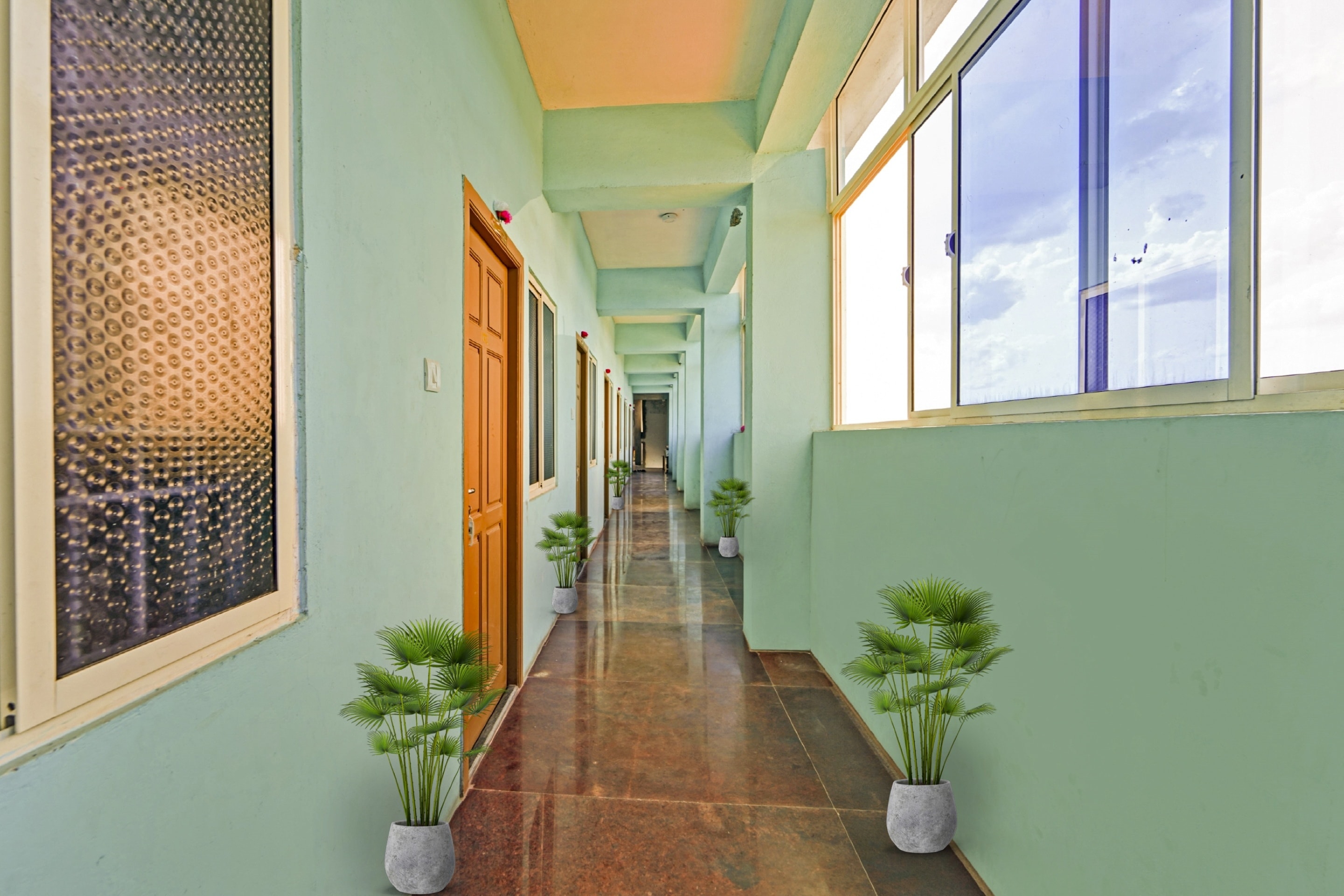 OYO 92943 Ram Krish Mahal, Chennai 4