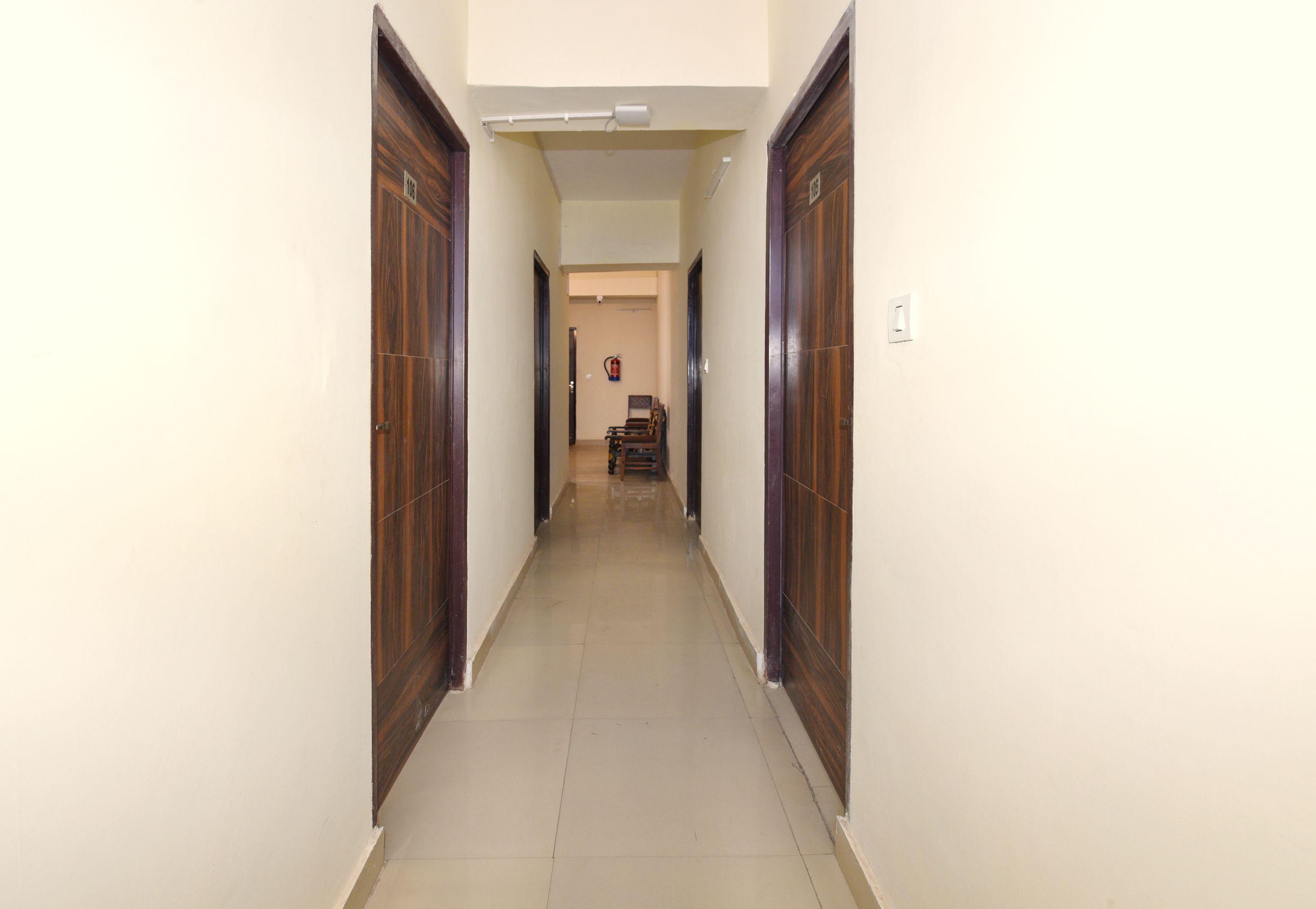 OYO Flagship 42752 Greenfield Colony, Faridabad 3