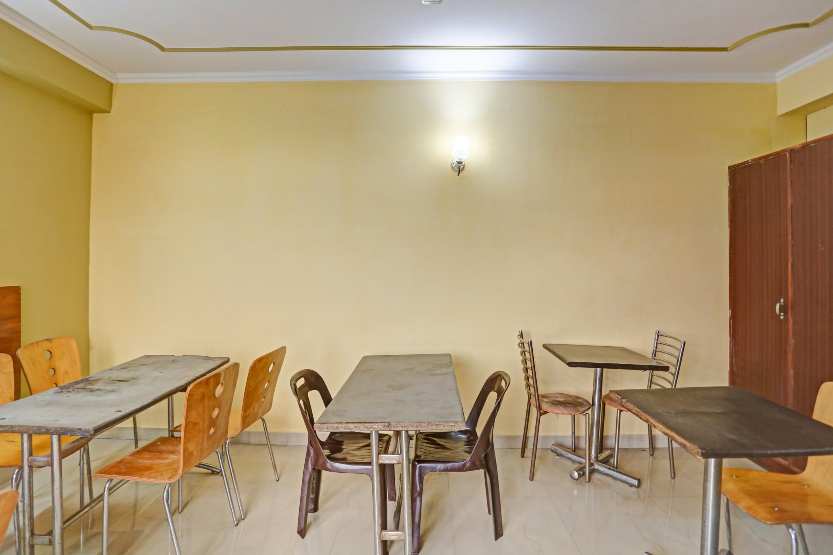 Collection O 92771 Hotel Grand Casa, Gurgaon 5
