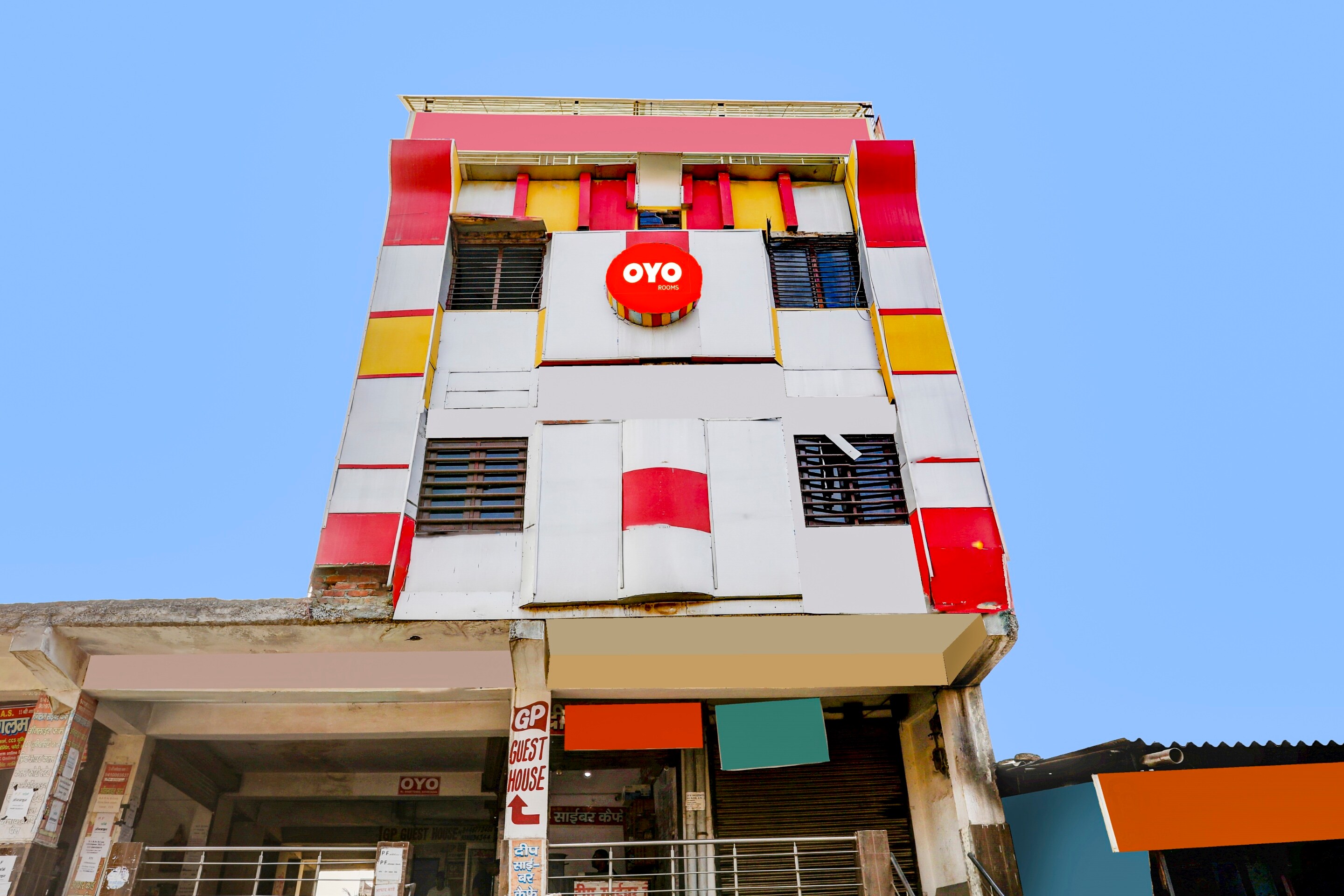 OYO Flagship 92825 G P Guest House, Ghaziabad 4