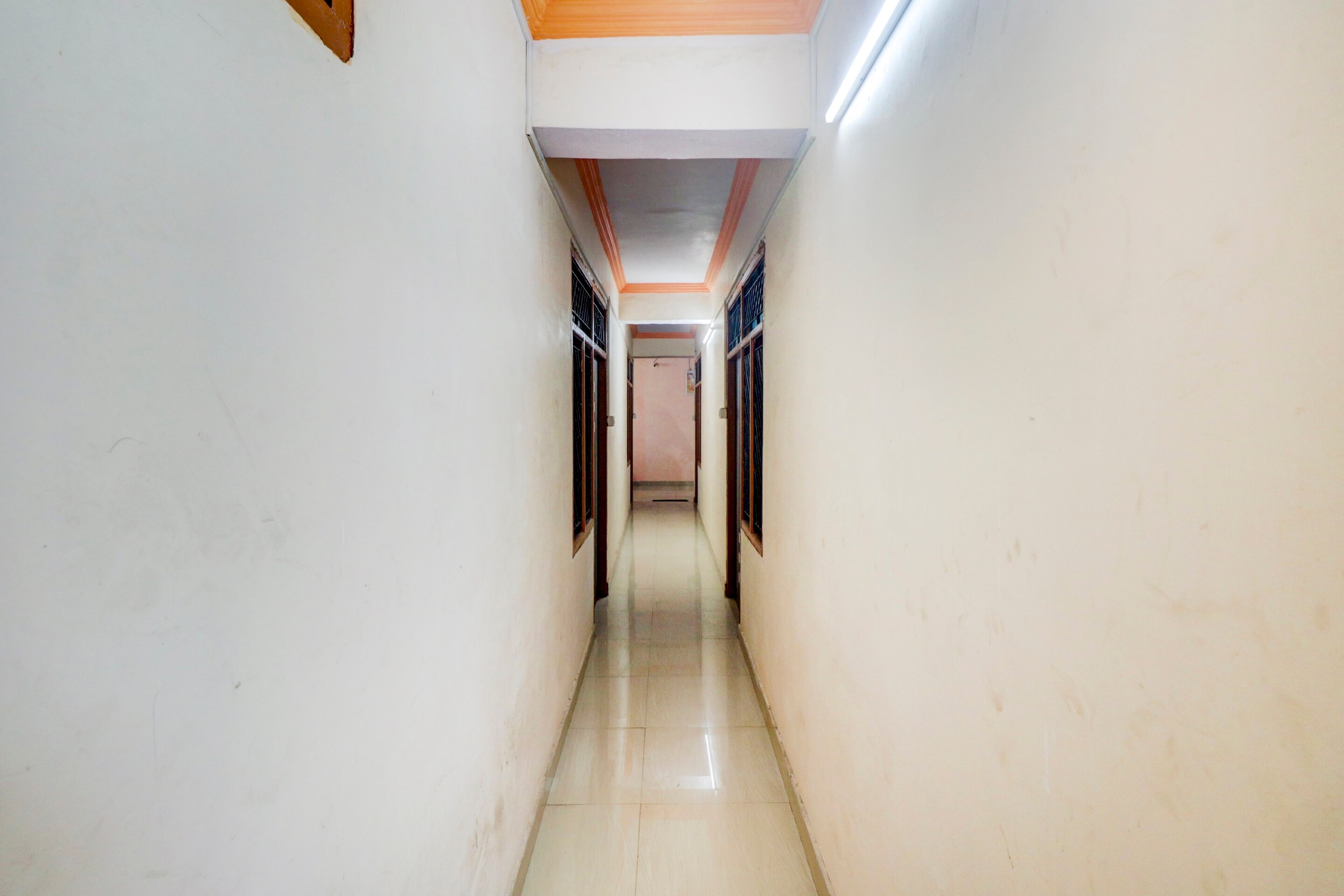 OYO 84006 Hotel Shiv Kripa, Kanpur 5