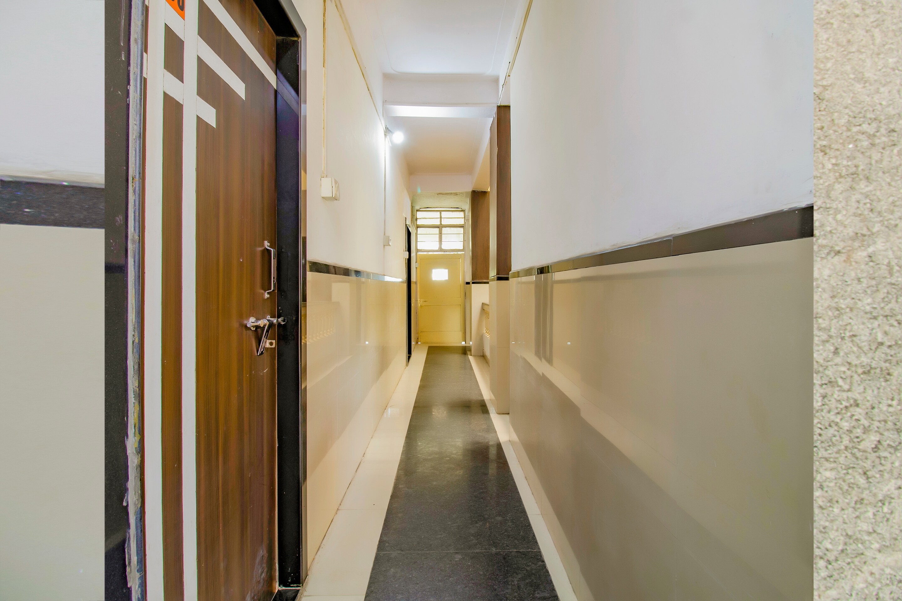 SPOT ON 77312 Indirasagar Executive, Kolhapur 3