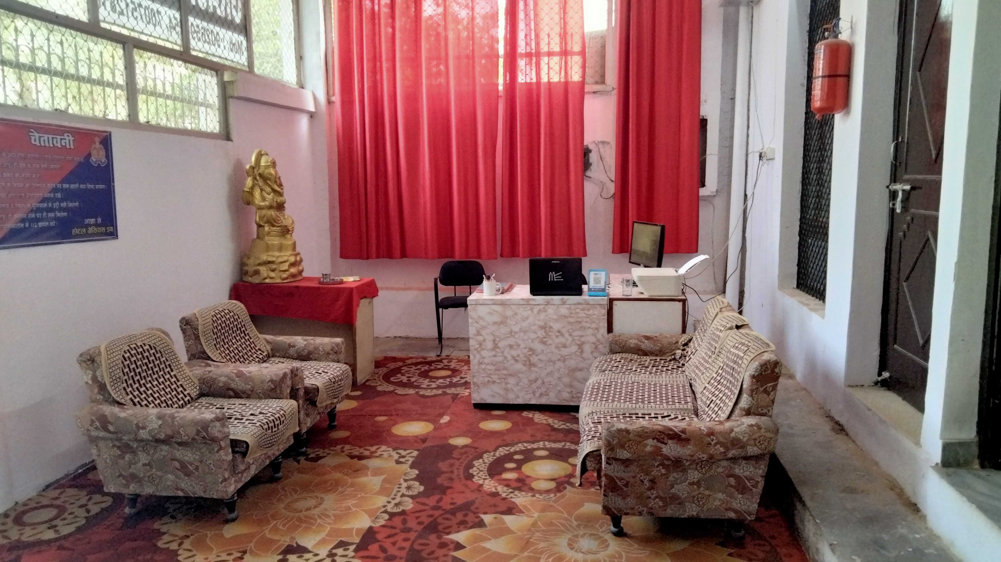 SPOT ON 93693 Hotel Gracious Inn, Lucknow 5