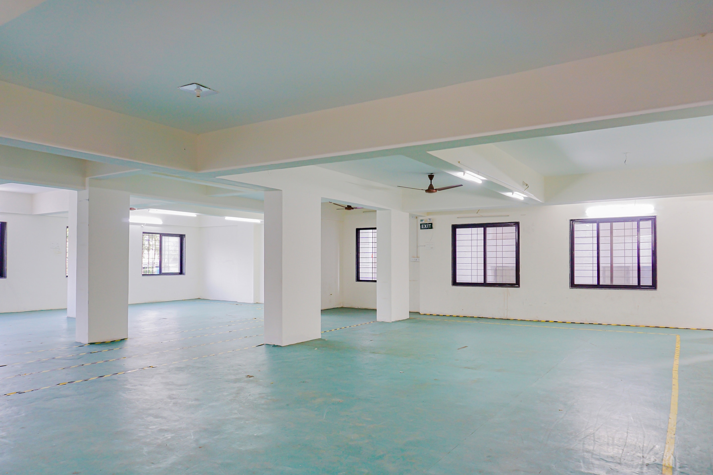 Oyo 68408 The White House, Pune 1