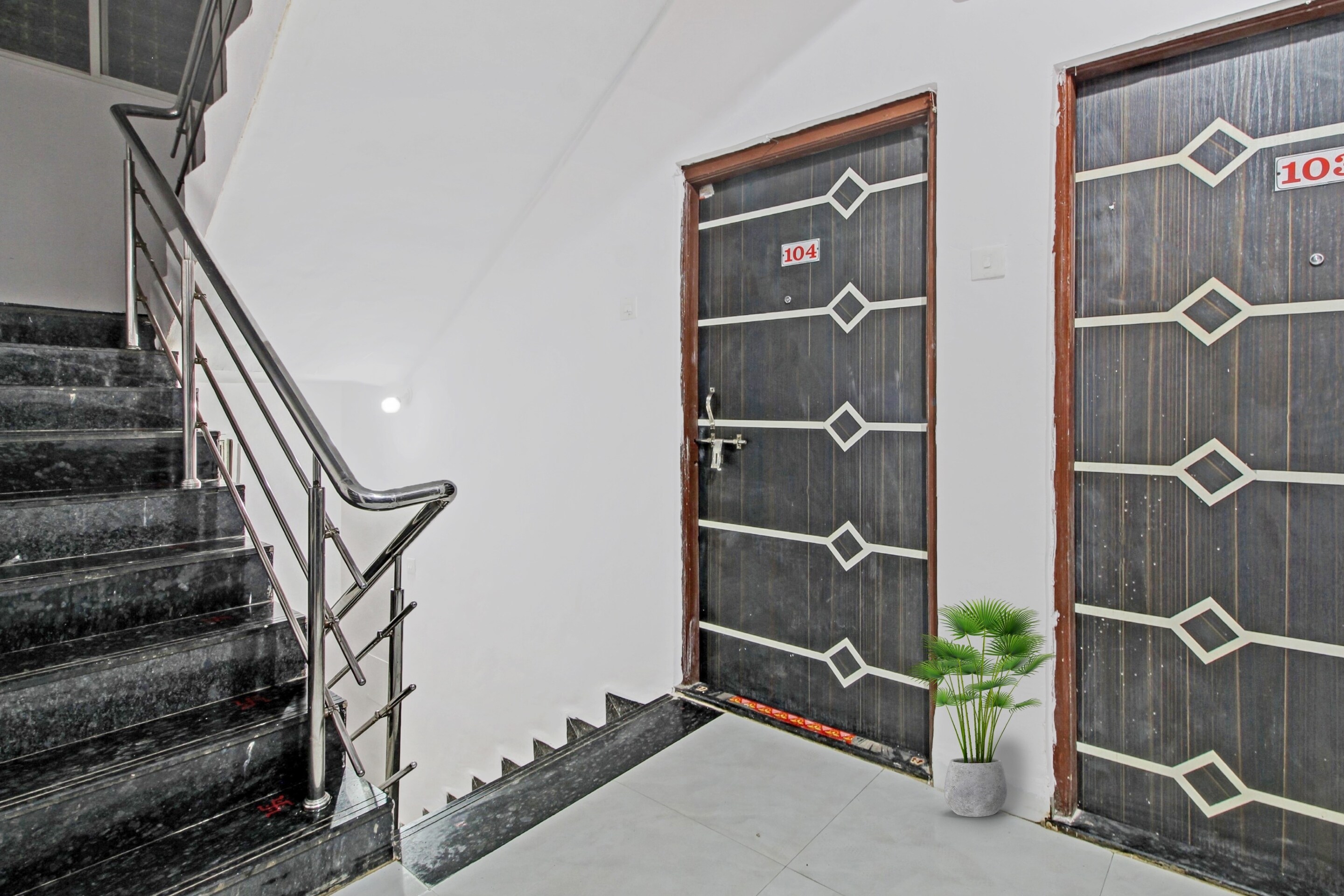 OYO Flagship 93052 Hotel Kalki Inn, Pune 5
