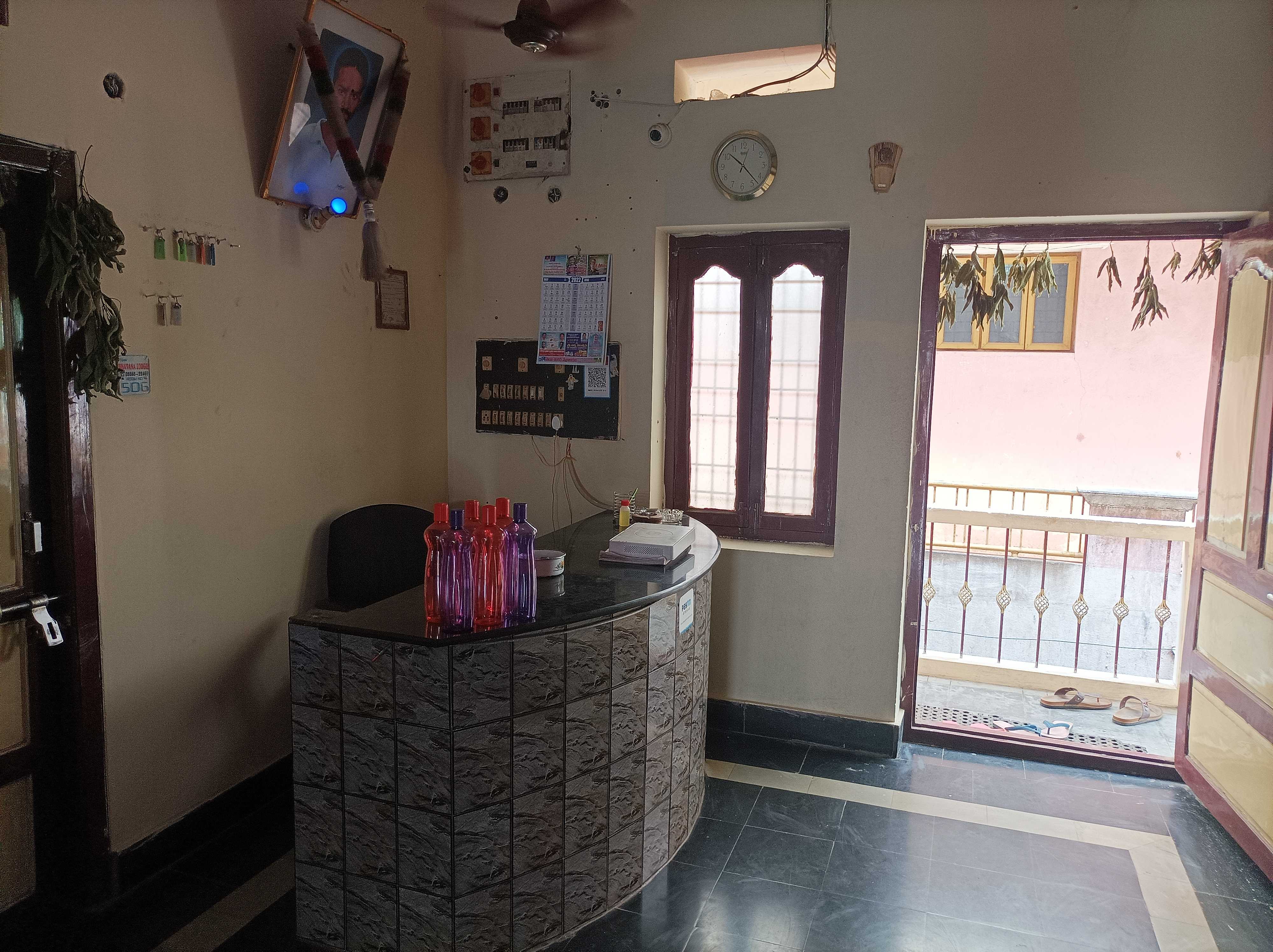 OYO 89446 Bavana Lodge, Rajahmundry 4