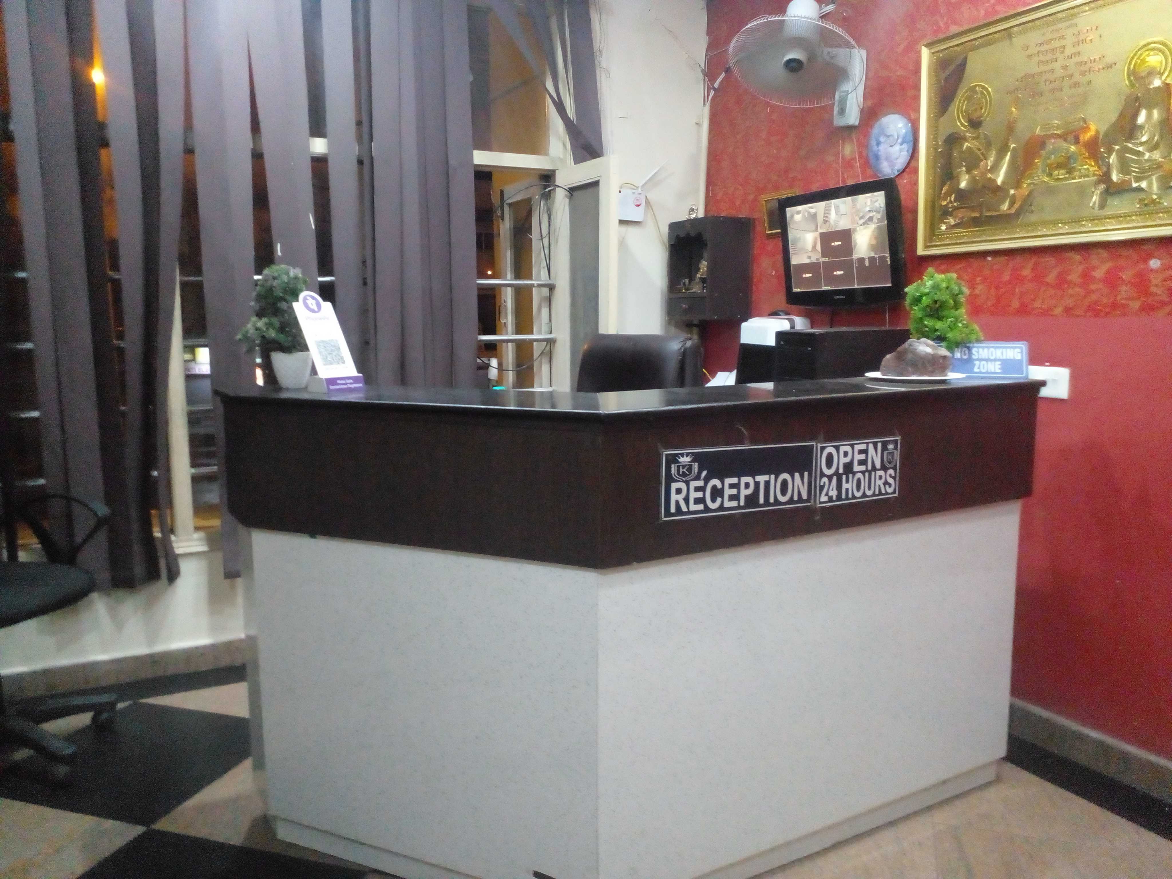 OYO 90834 Hotel New Kingston, Zirakpur 2