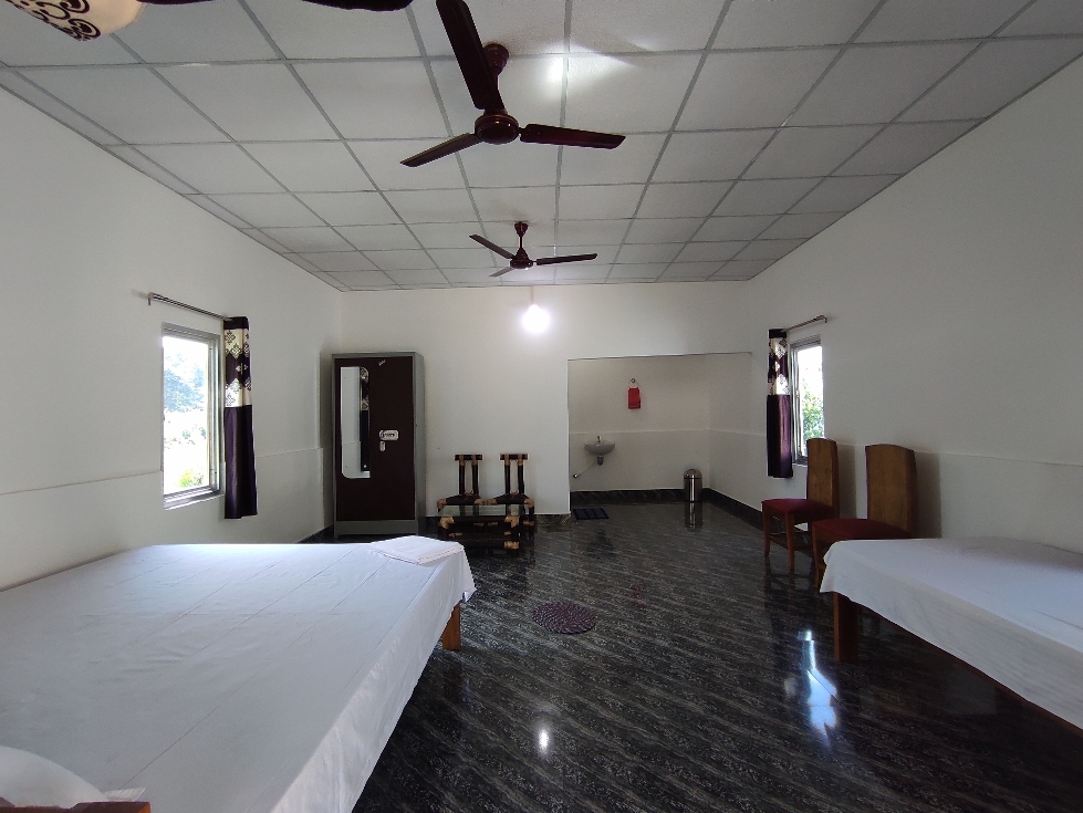 Homocation Falcon Jungle Resort