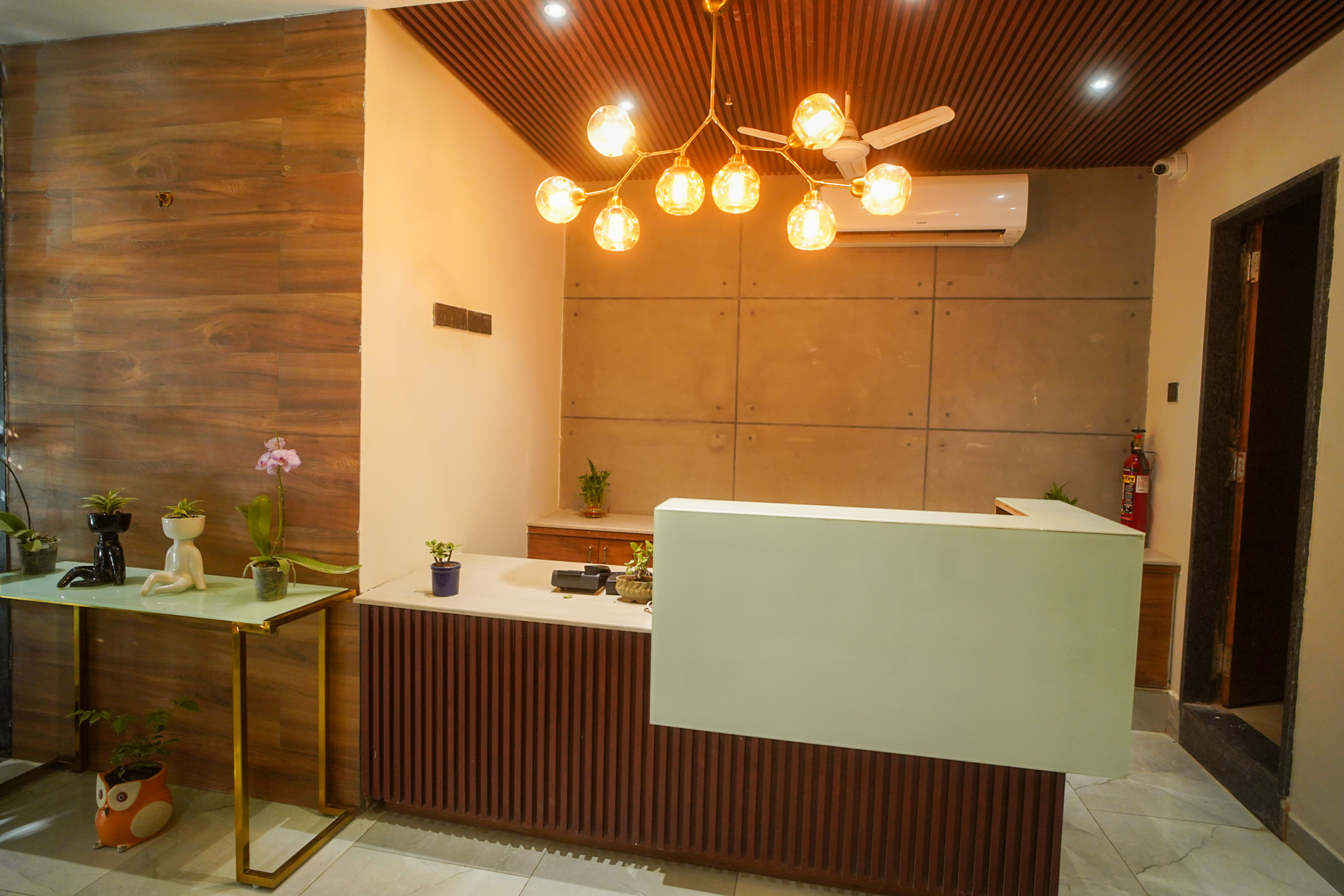 Hotel Lunar Stays, Bhopal 5