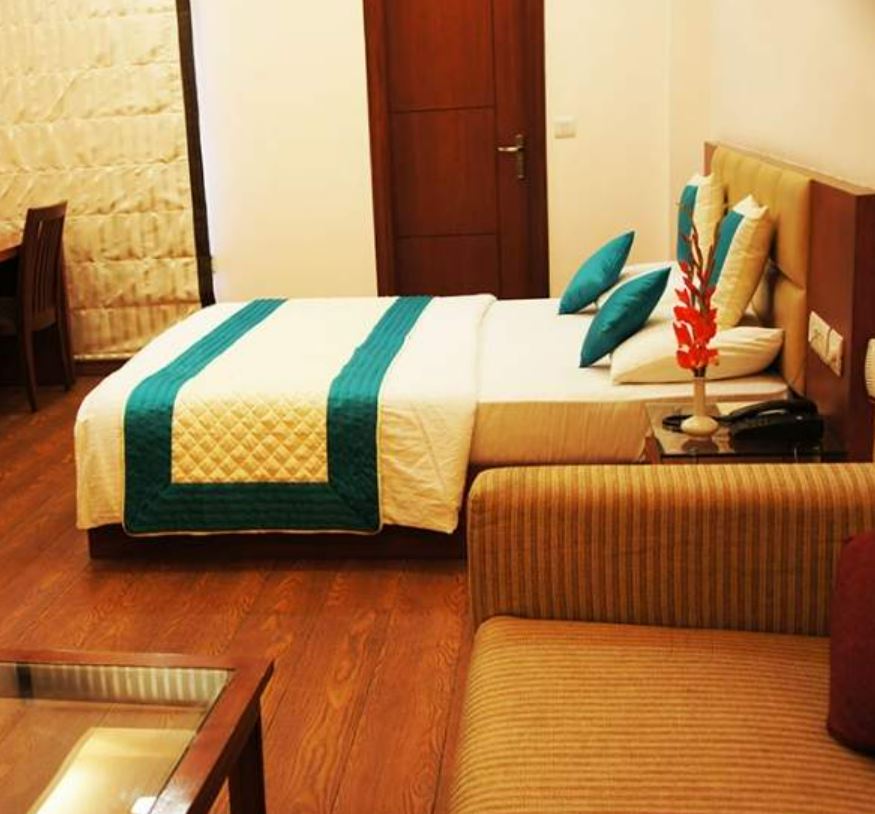 Hotel Shhaurya Dwarka Delhi, New Delhi 5