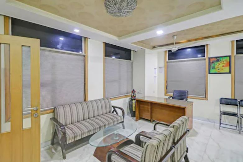 Downtown Travelodge - Blue Moon, New Delhi 3