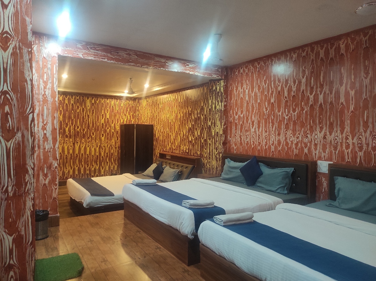 Hotel Om Regency, Guwahati 4