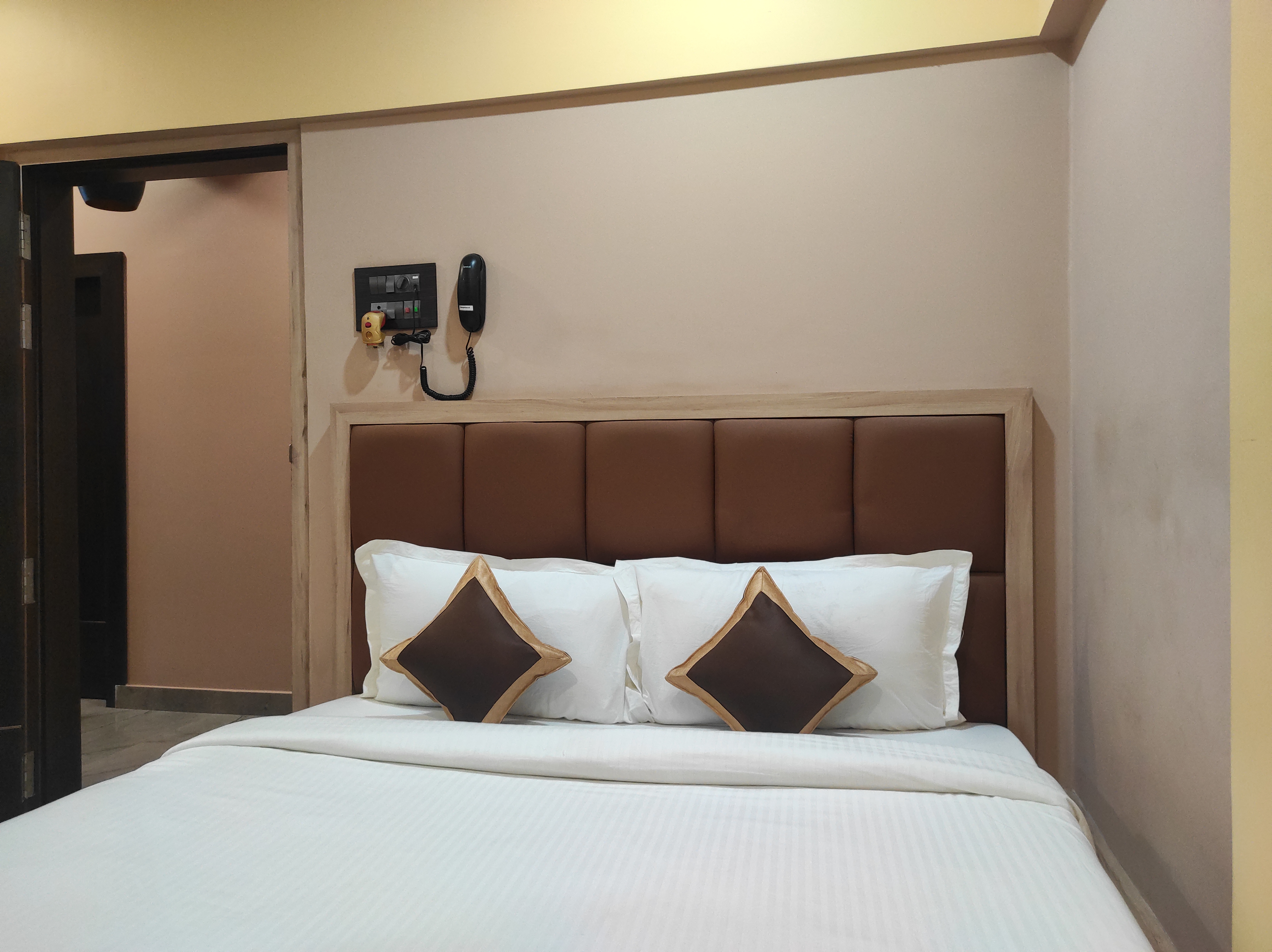Hotel Relax- Nagaon, Nagaon 5