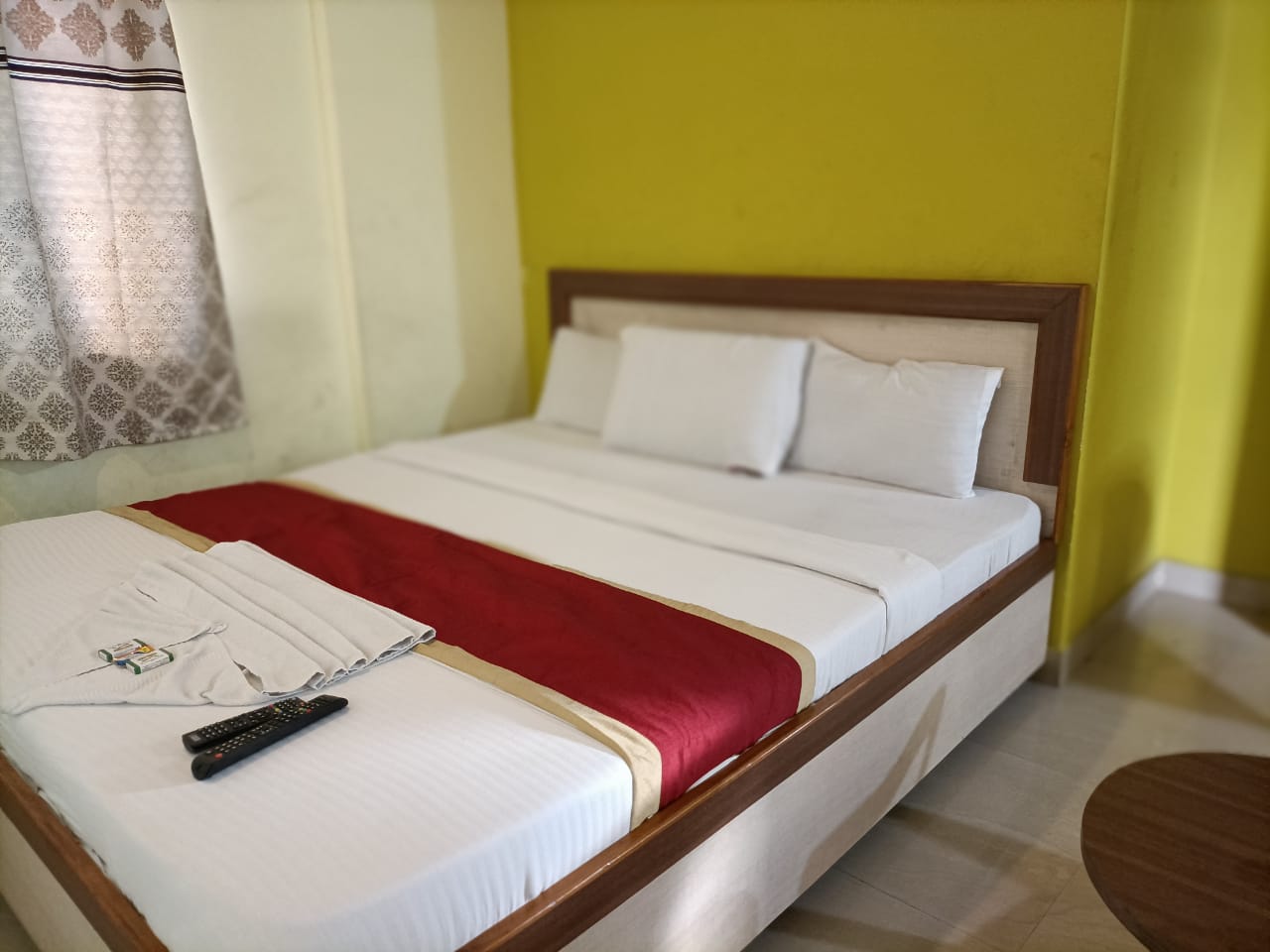 i-ROOMZ Alankar Residency, Bangalore 5