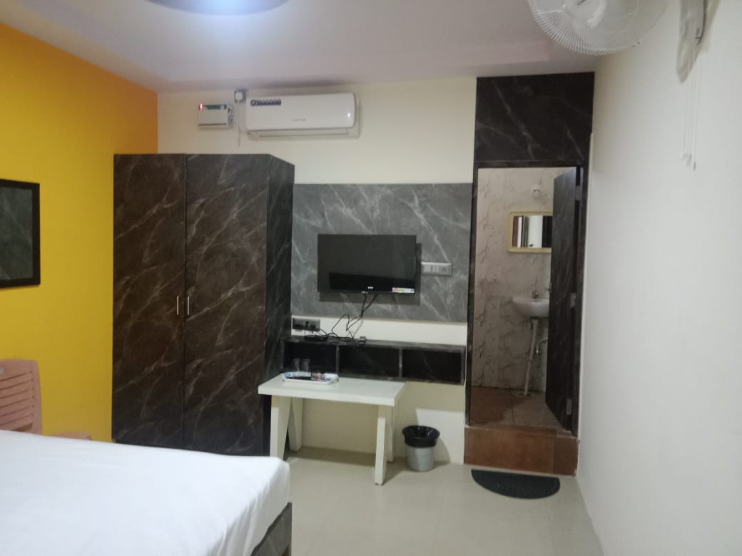 iROOMZ Navarang Residnecny, Bangalore 5
