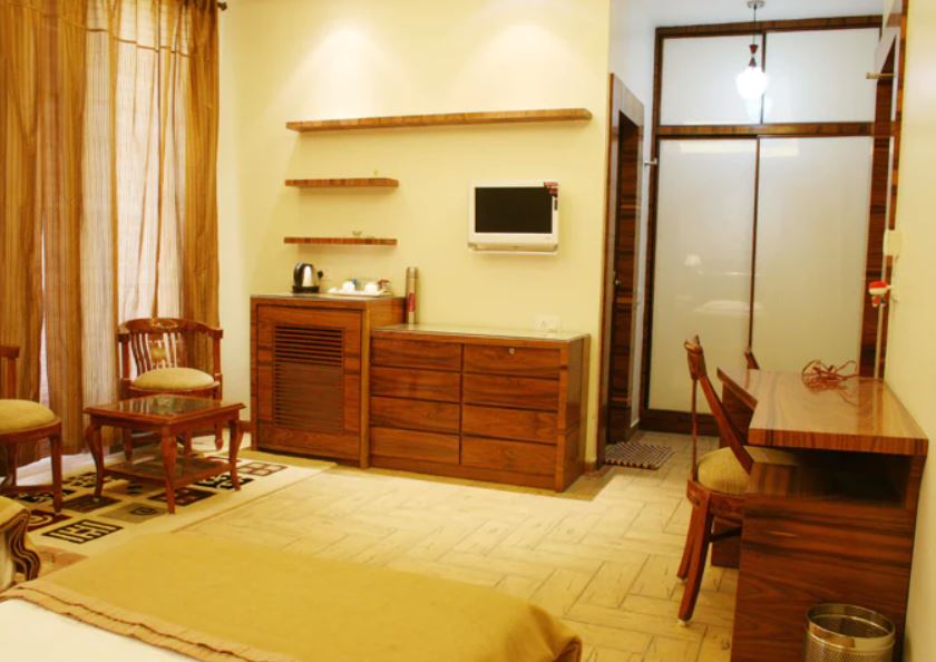 Silver Leaf Hotel