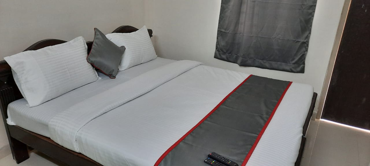 iROOMZ Cozzy Rooms, Hyderabad 4