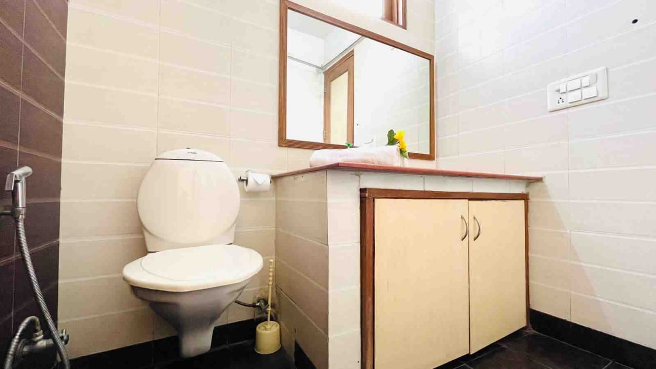BluO Classic 1BHK - Defence Colony Market