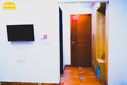 Hotel Mannat Shalimar Bagh, New Delhi 2