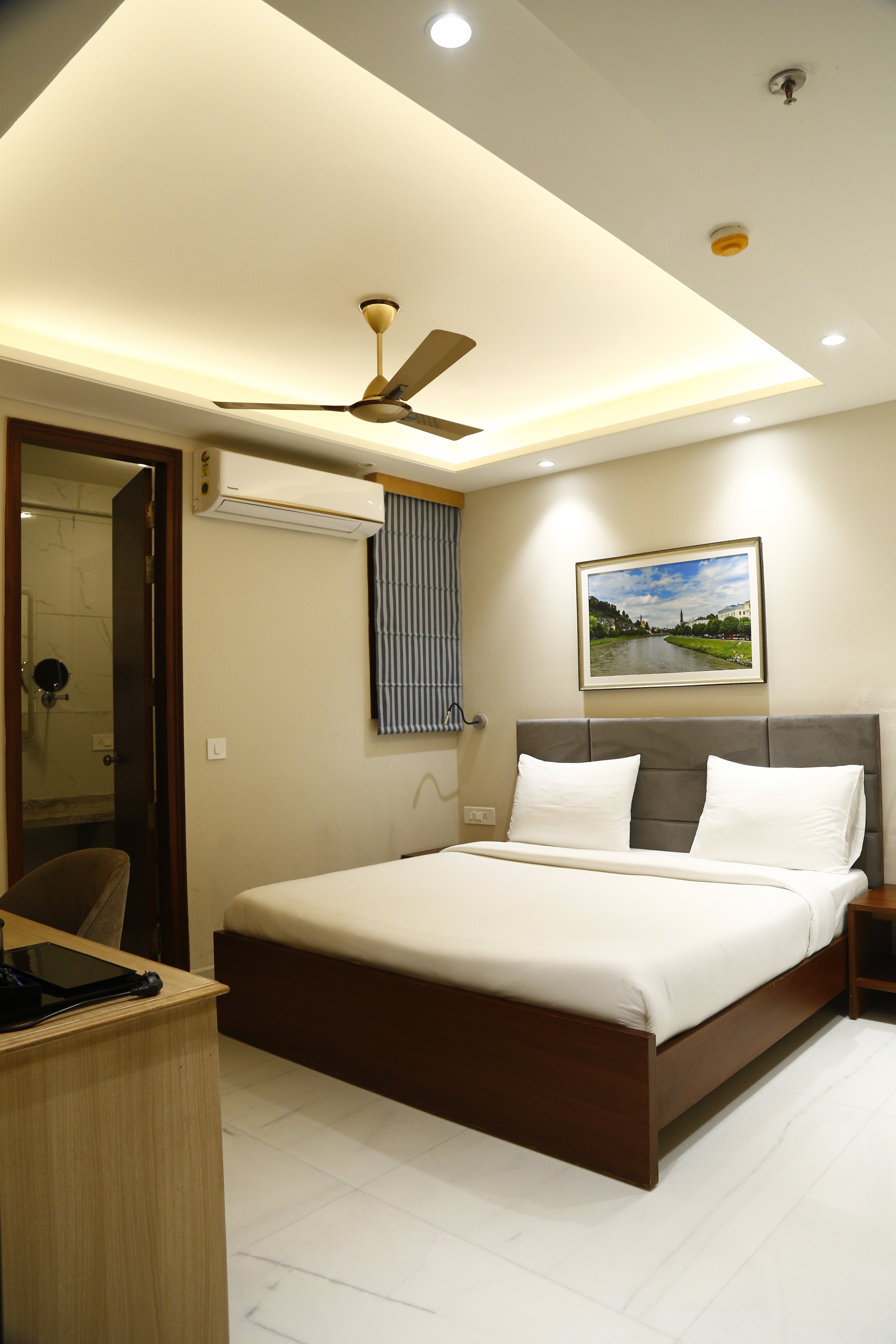Jaiminis Landmark LLP, New Delhi 2