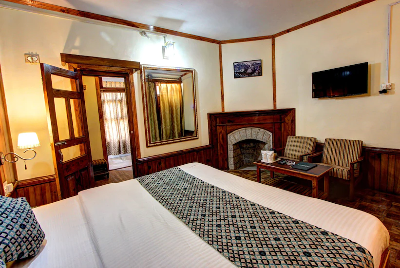 Hotel Holiday Home International, Manali 5