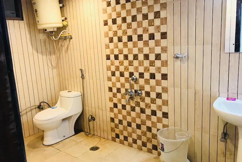 Hotel Hadimba way, Manali 4