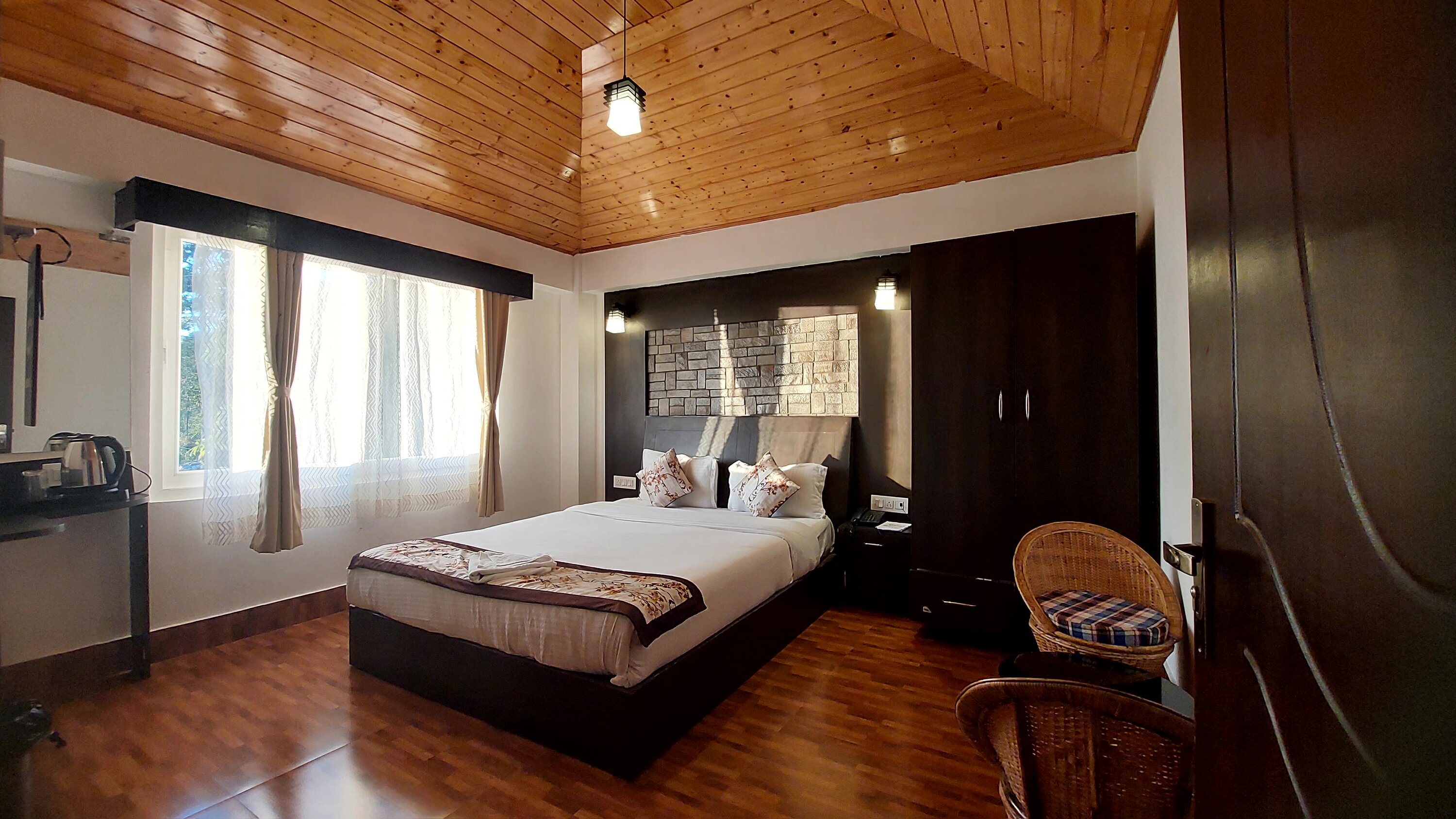 Tinchuley Ratna Vajra Vatika Resort, Darjeeling 5