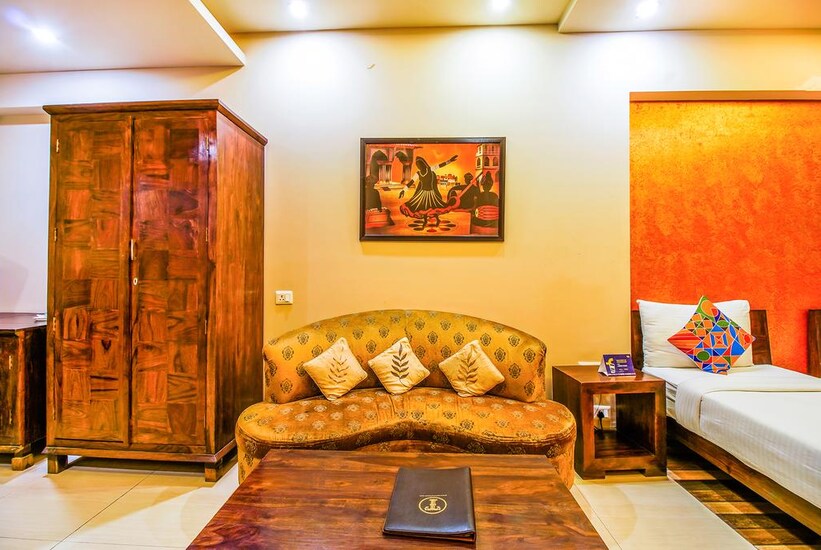 Tavisha Villa @ Film City Road, Noida 4