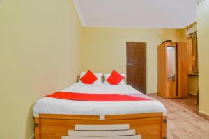 Royal Castle Baga Beach Resort, Goa 4