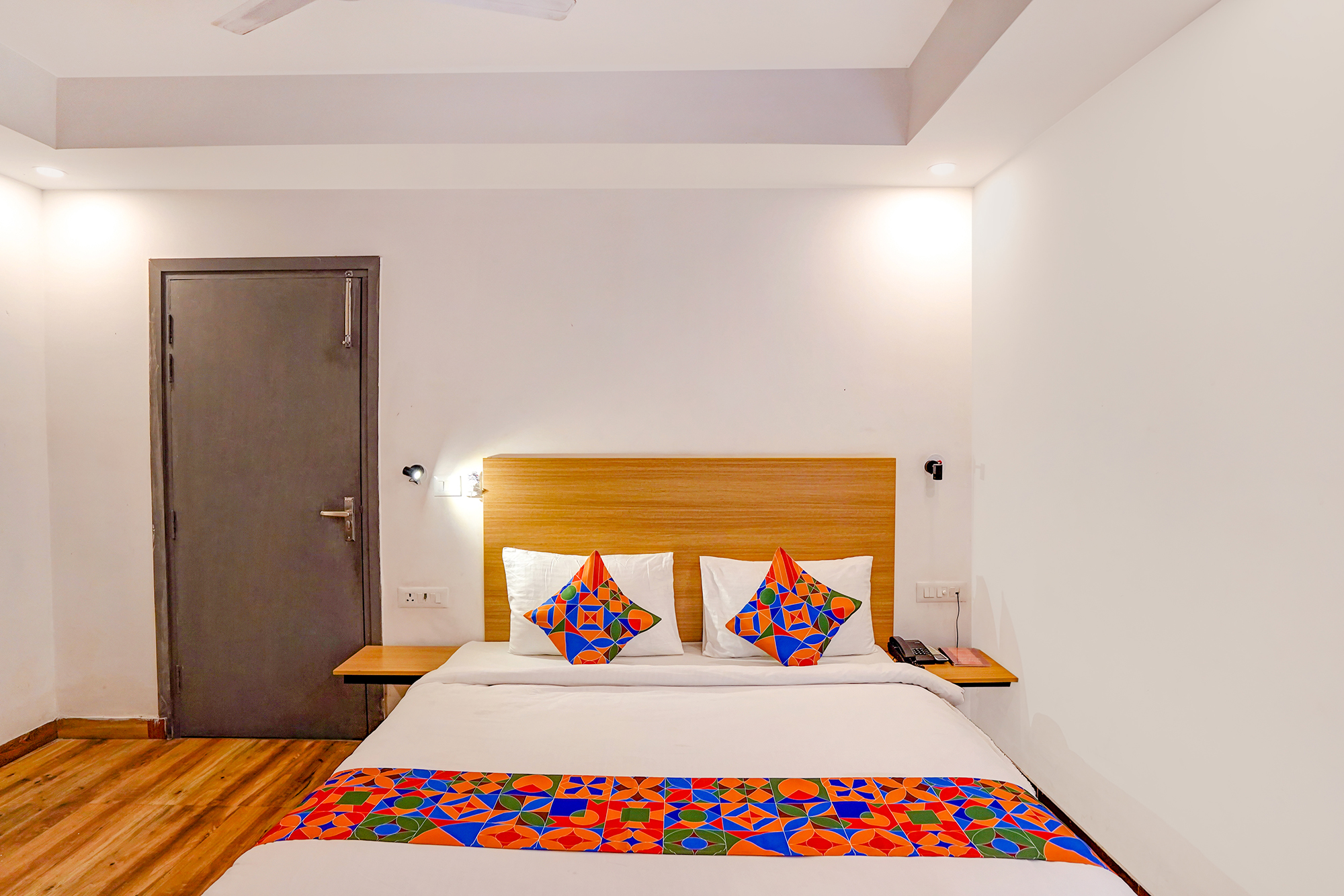 FabHotel Boom Rooms, Noida 2