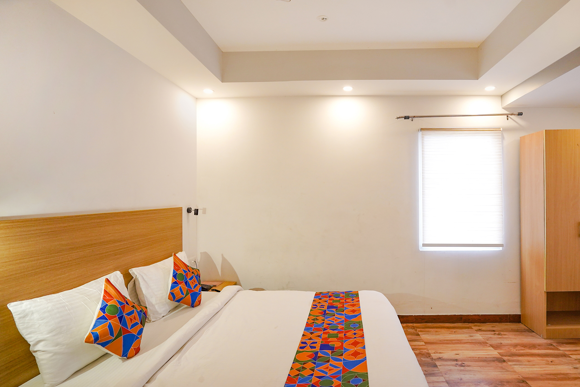 FabHotel Boom Rooms, Noida 3