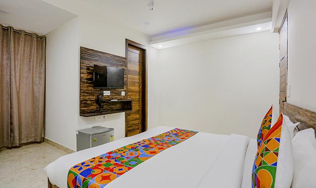FabExpress Amrit Residency, Gurgaon 3