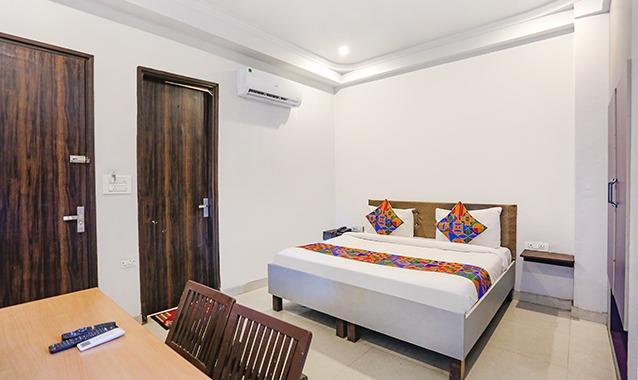 FabExpress Novel Suites, Delhi