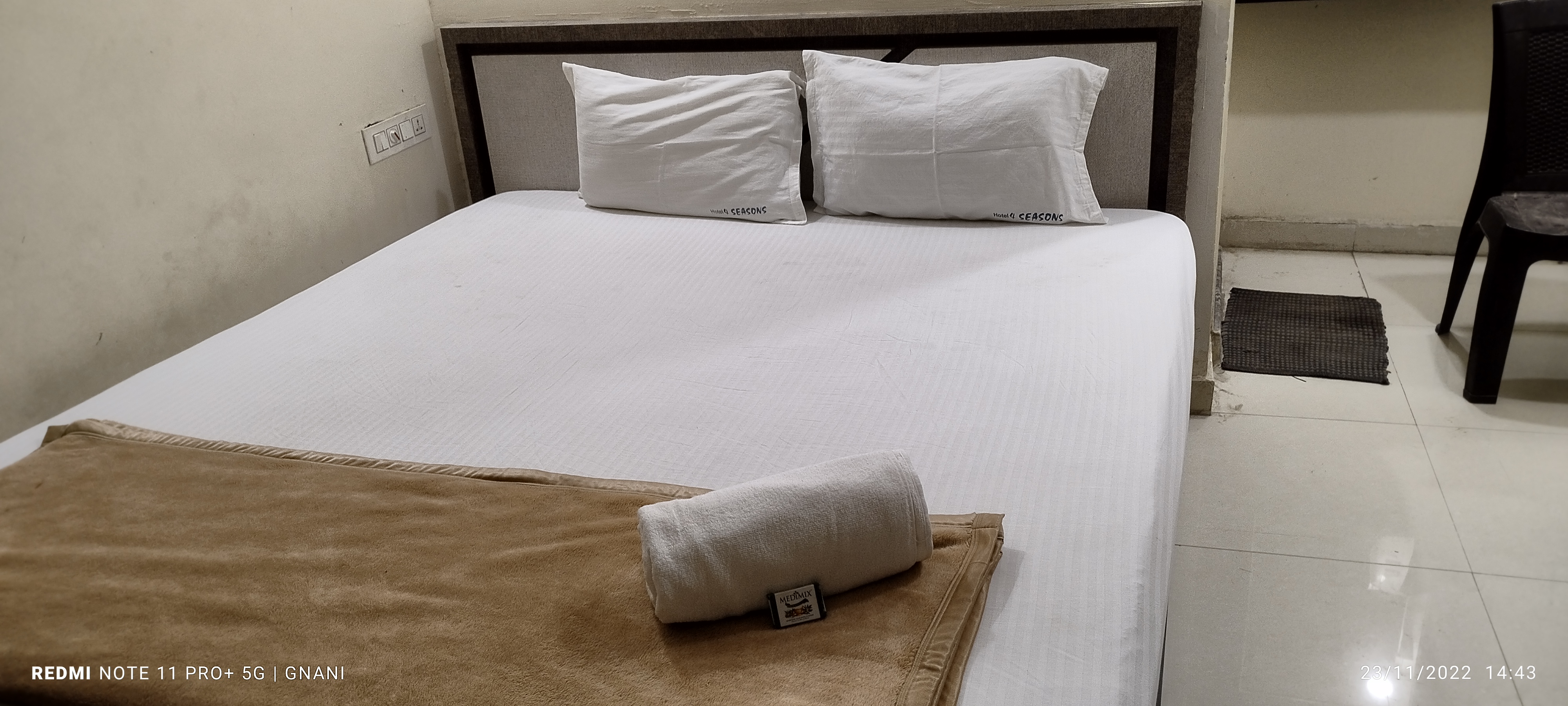 iROOMZ Hotel 4 Seasons, Hyderabad 5