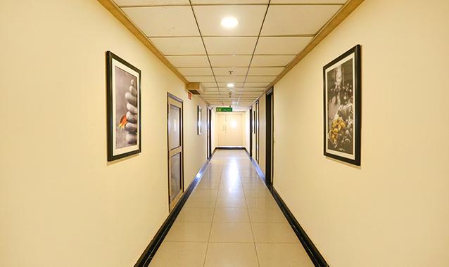 FabHotel Sapphire 83, Gurgaon 4