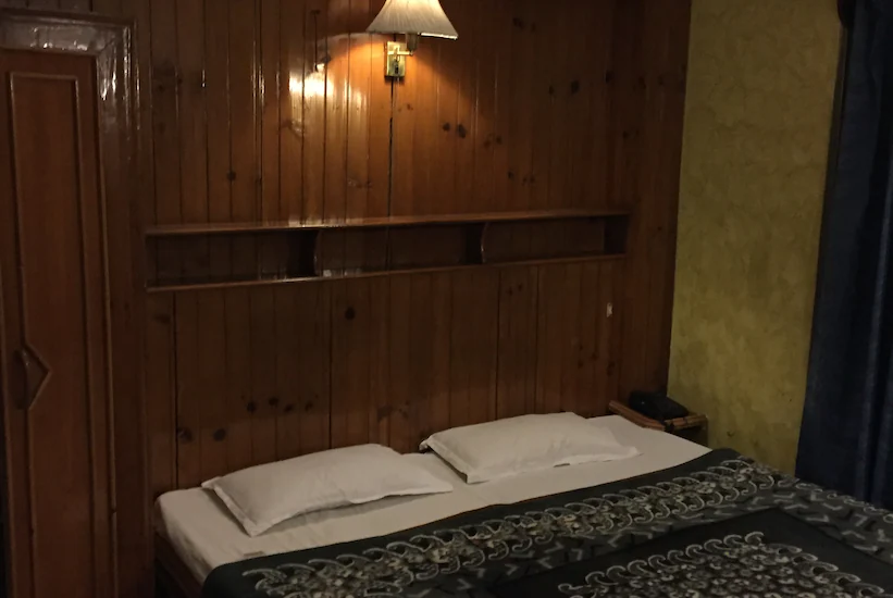 Hotel Woodland, Shimla 1