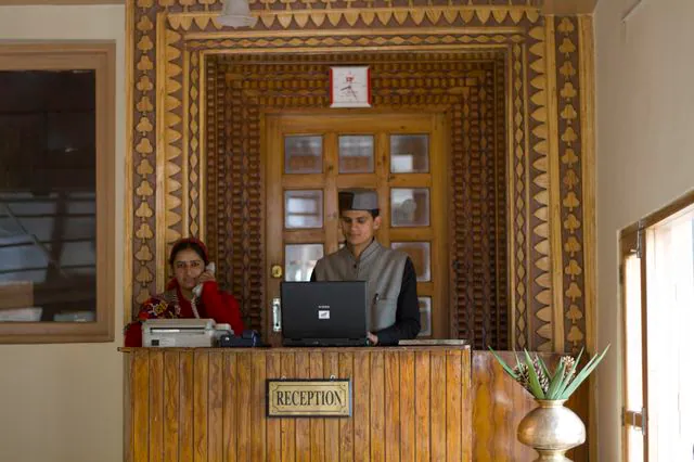 Hotel New River West, Manali 4