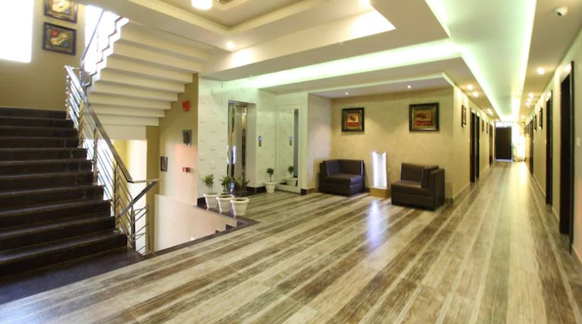 Hotel Sandstone, Dehradun 4