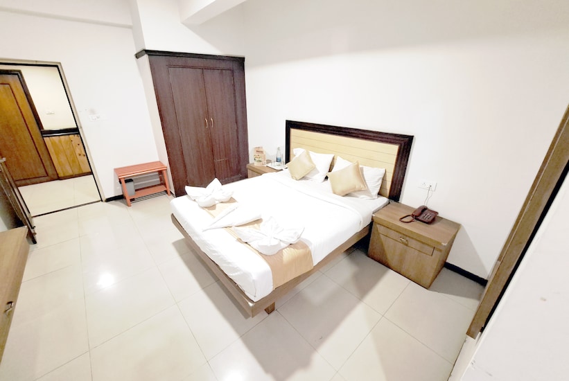 Hotel Preethi Palace