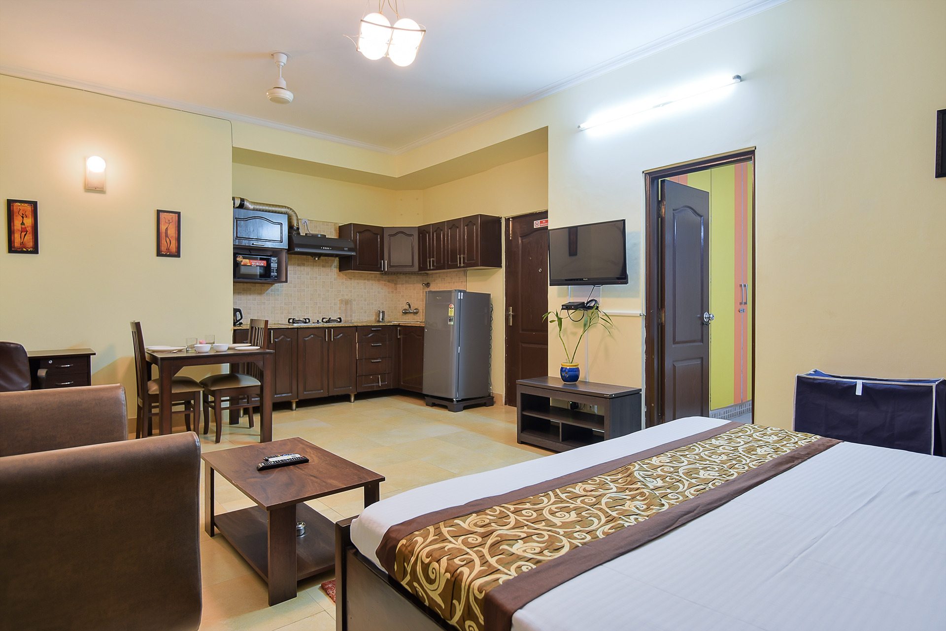 Private Studio Apartment in Sushant Lok Gurgaon