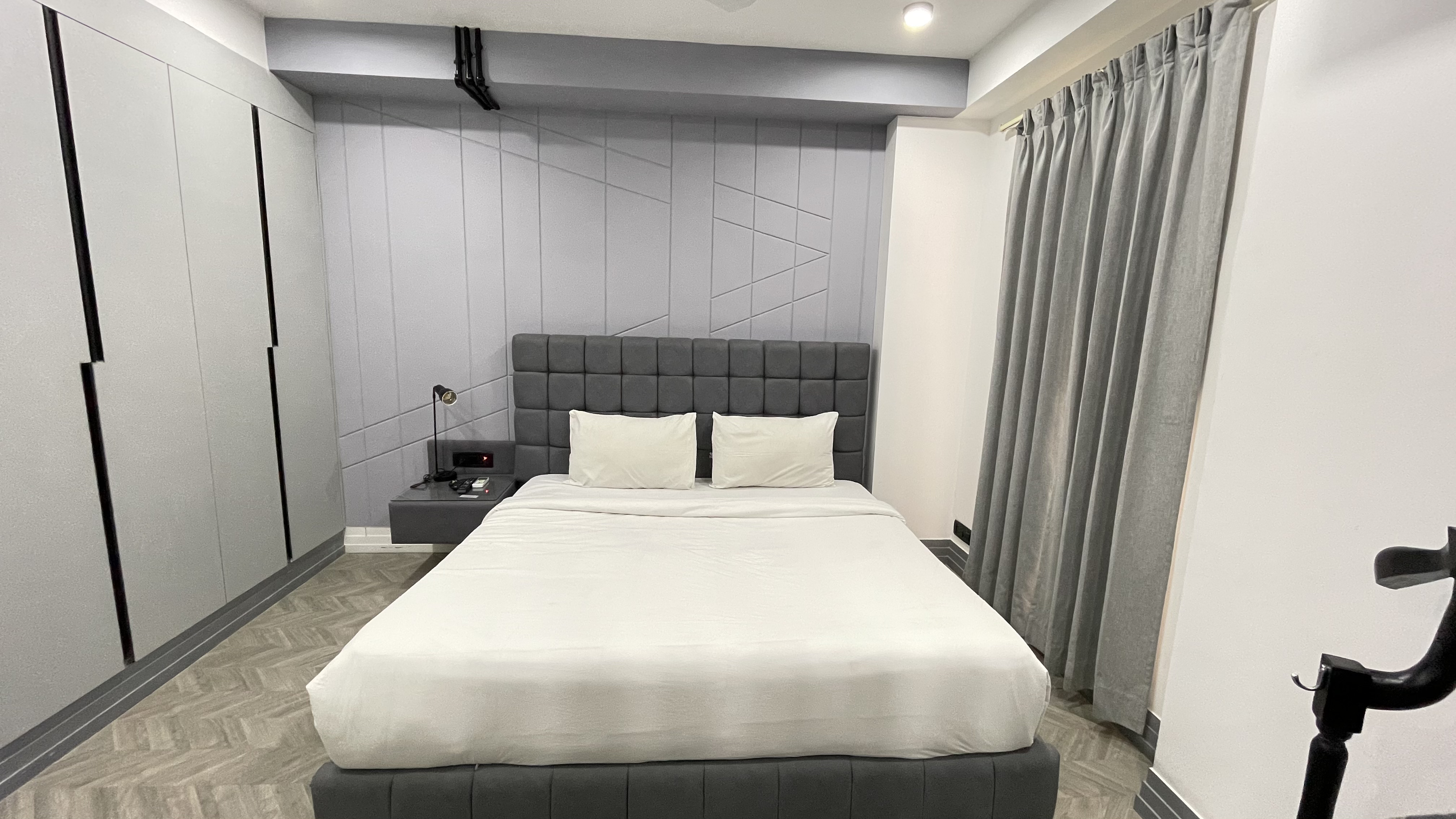 BedChambers Serviced Apartments near CyberCity GGN, Gurgaon 2