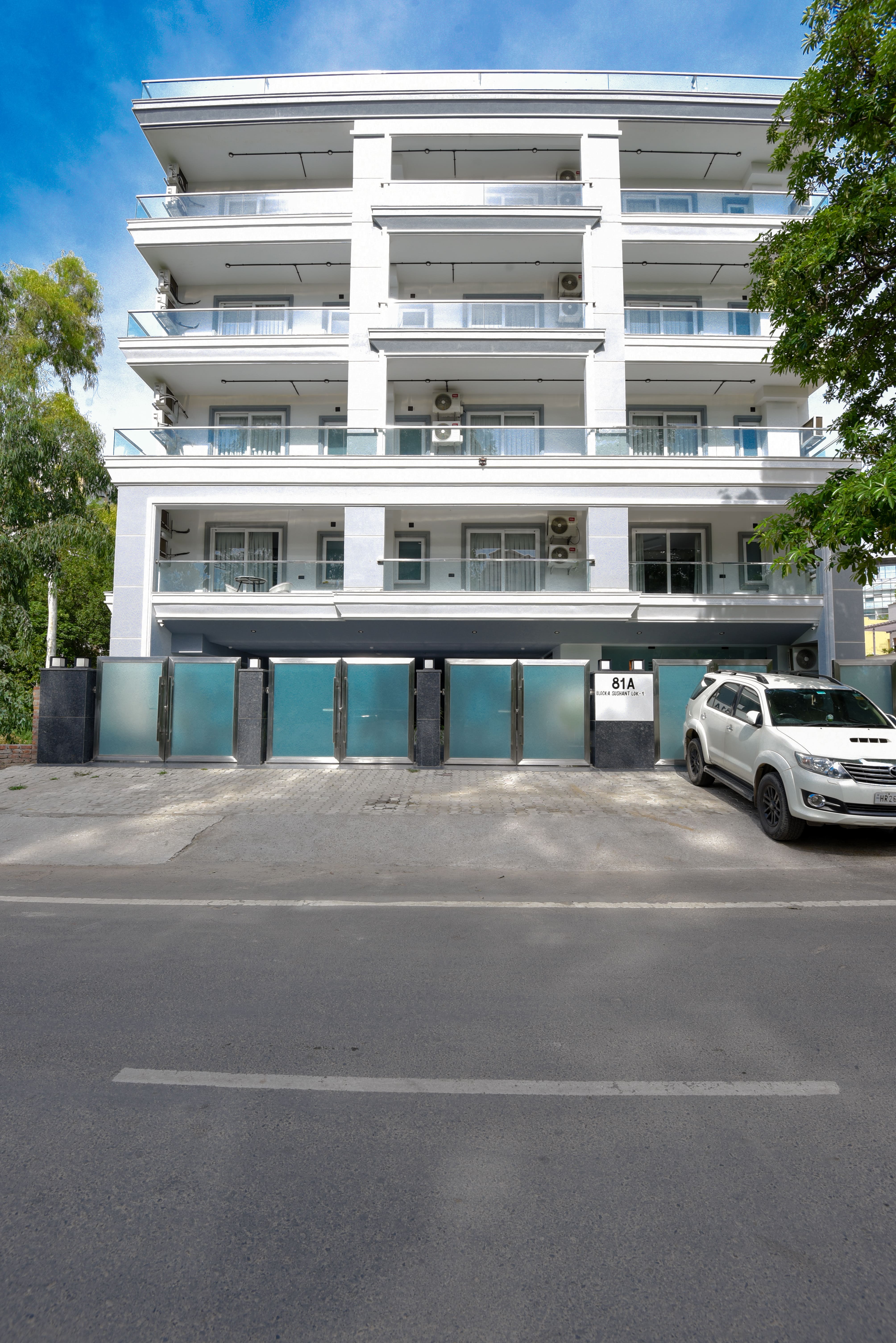 BedChambers Serviced Apartments near CyberCity GGN, Gurgaon 3