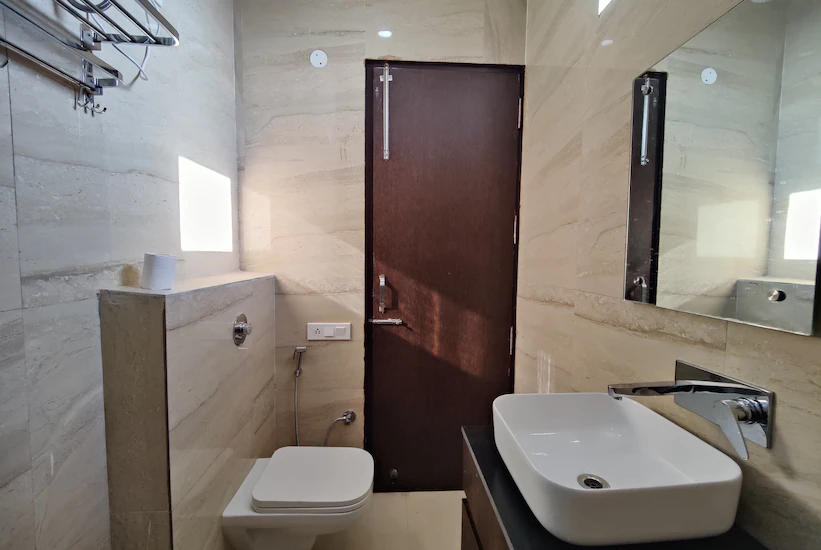 Hotel Royal Regency, Zirakpur 5
