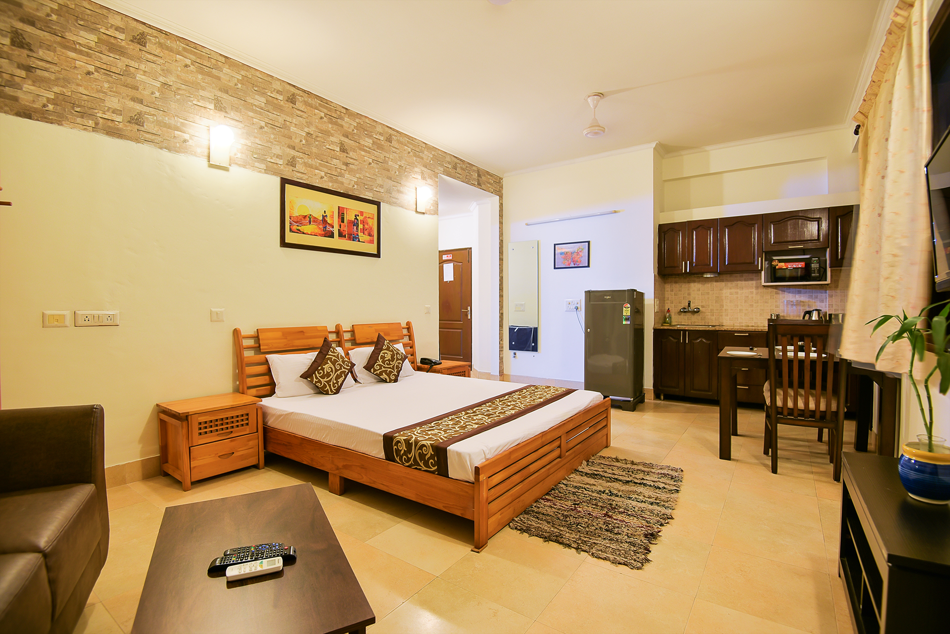 Studio Service Apartment In Gurgaon by BedChambers