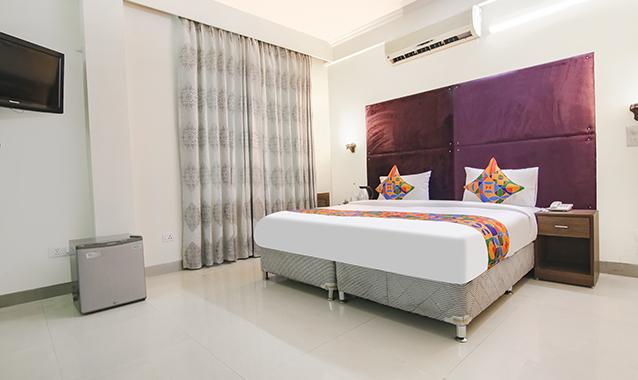 FabHotel Rivlet Inn, Gurgaon 3