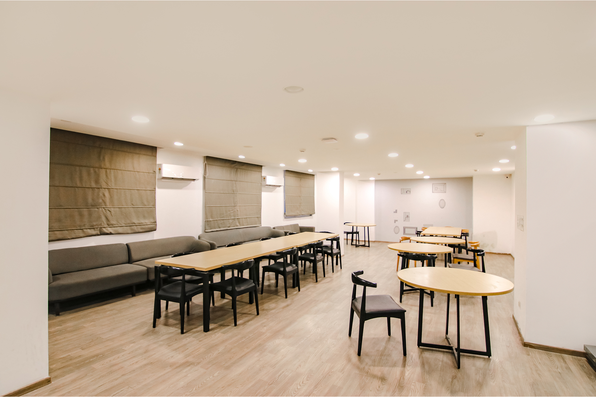 FabHotel Elite 39, Gurgaon 3