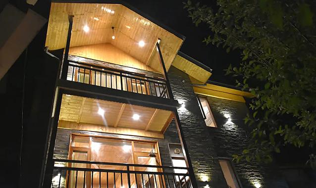 FabHotel The Wood Rock Castle, Manali 5