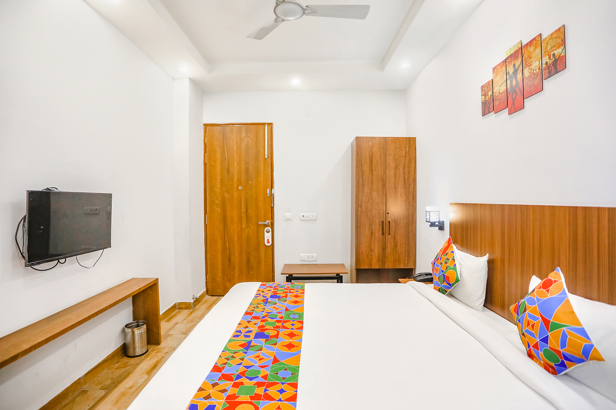 FabHotel F9 Indirapuram, Ghaziabad 2
