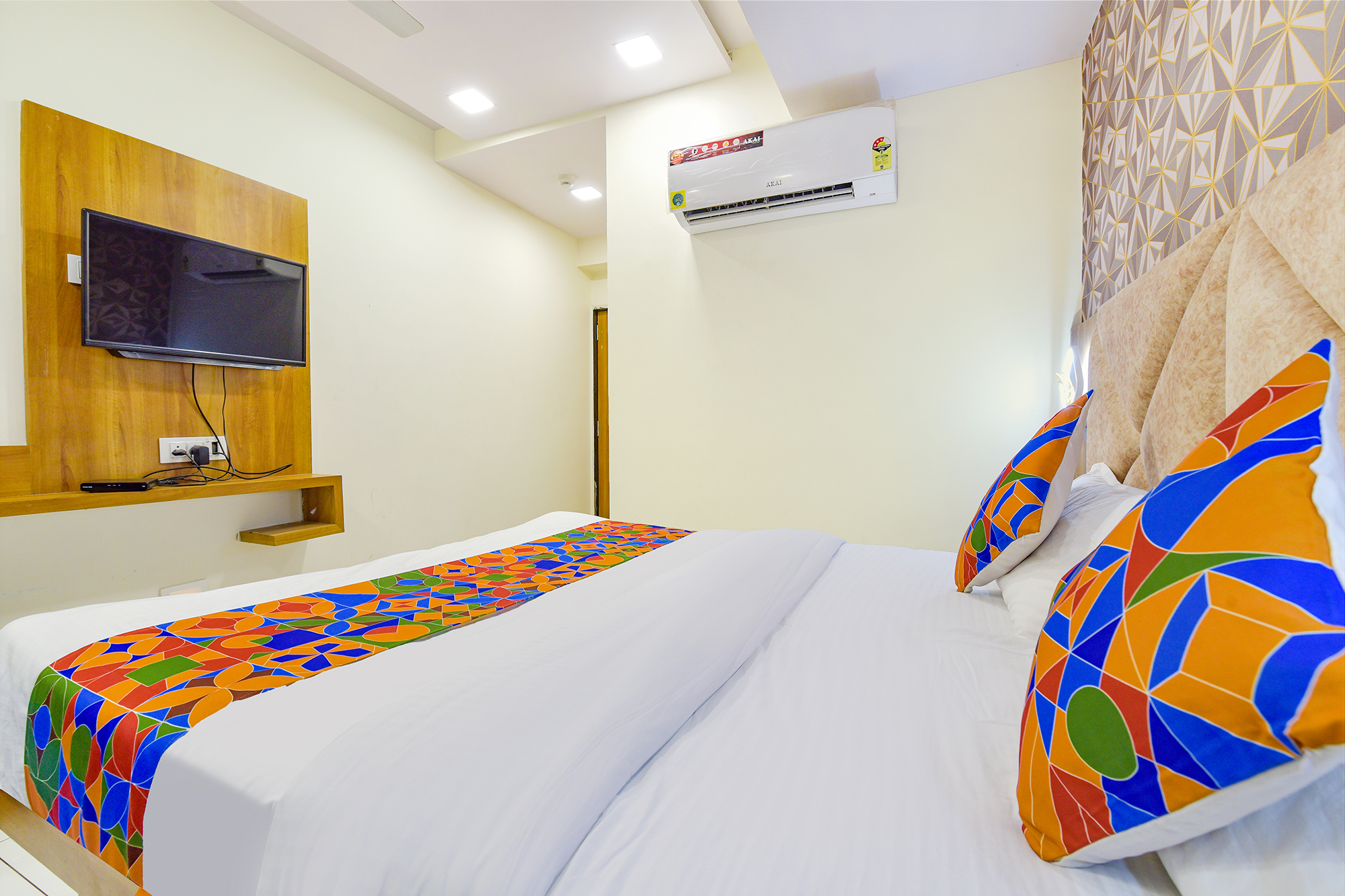 FabHotel New York, Ahmedabad 3
